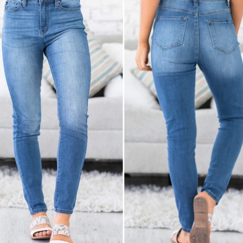 KanCan woman's jeans